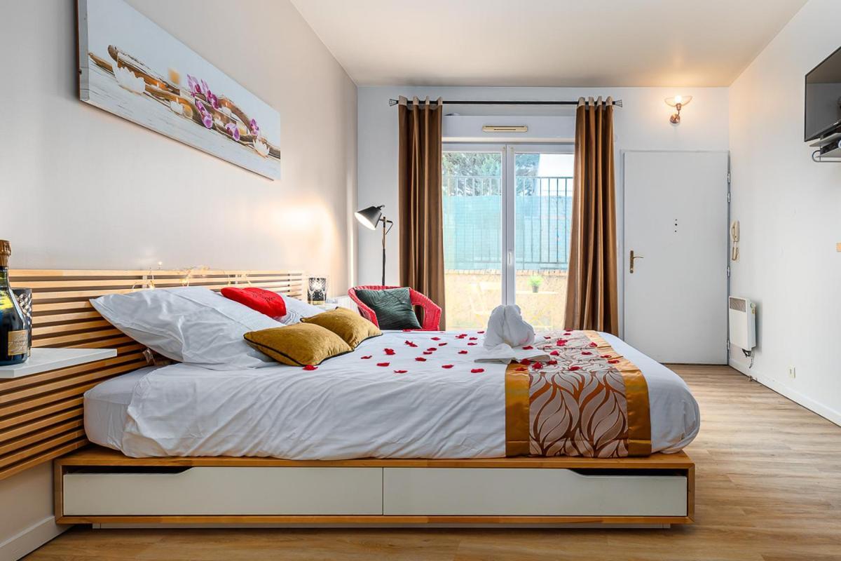 Havre De Paix Jacuzzi Apartment Asnieres-sur-Seine Luaran gambar