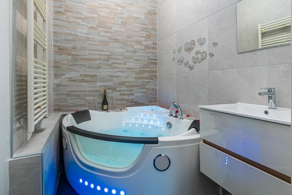 Havre De Paix Jacuzzi Apartment Asnieres-sur-Seine Luaran gambar
