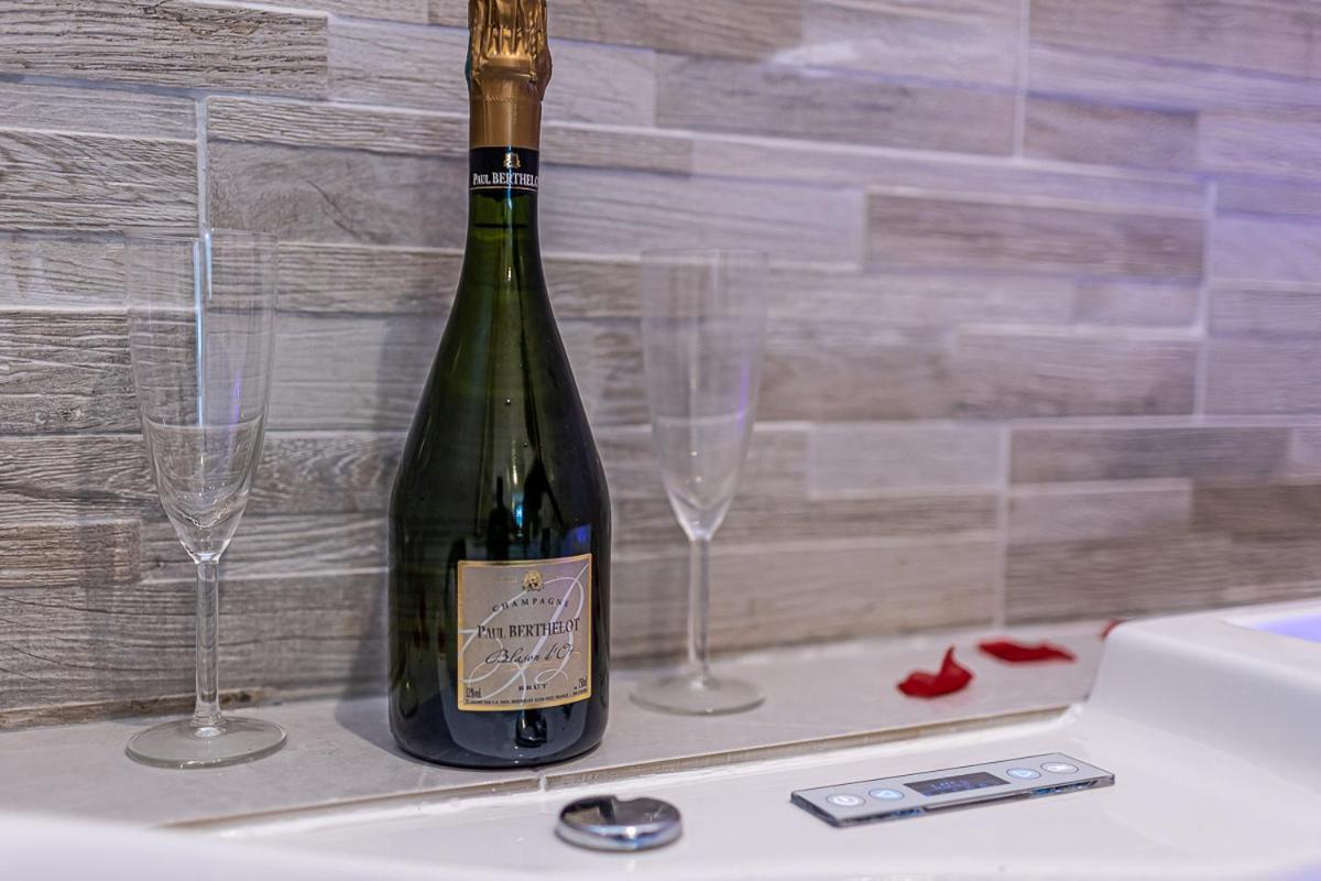 Havre De Paix Jacuzzi Apartment Asnieres-sur-Seine Luaran gambar